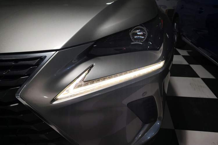 Used Lexus NX 2020 200 Front-Wheel Drive Freeline Edition China VI Standard Left Front Headlight