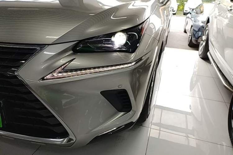 Used Lexus NX 2020 200 Front-Wheel Drive Vmotion Edition China VI Standard Left Front Headlight
