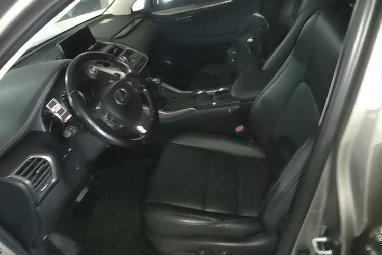 Used Lexus NX 2020 200 Front-Wheel Drive Freeline Edition China VI Standard Left Front Seat