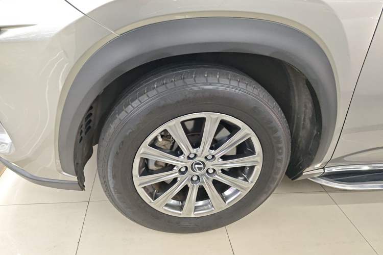 Used Lexus NX 2020 300h Front-Drive FENGSHANG Version China VI Standard Left Front Wheel Hub