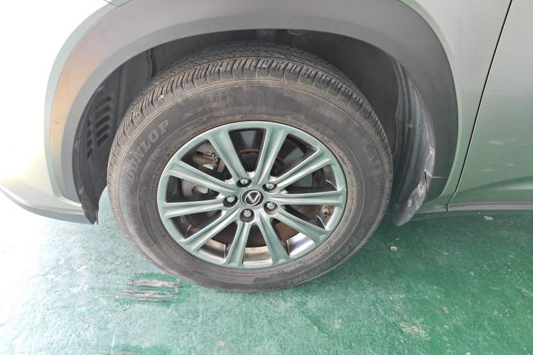 Used Lexus NX 2020 200 Front-Wheel Drive Freeline Edition China VI Standard Left Front Wheel Hub