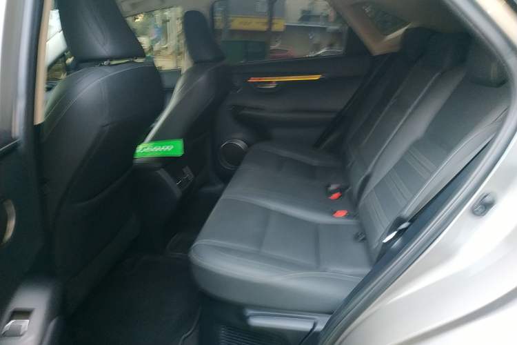 Used Lexus NX 2020 200 All-Wheel Drive Fēngshàng Version China VI Standard Left Rear Seat