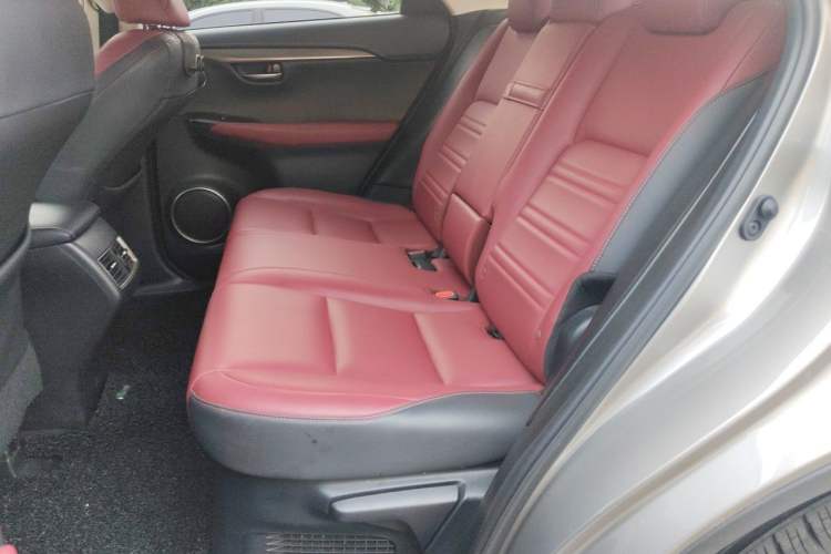 Used Lexus NX 2020 300h Front-Drive FENGSHANG Version China V Standard Left Rear Seat