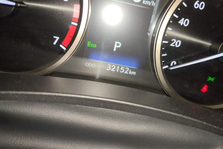 Used Lexus NX 2020 200 All-Wheel Drive Fēngshàng Version China VI Standard Odometer Close Up