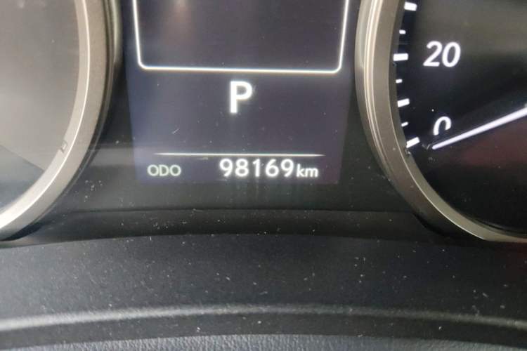 Used Lexus NX 2020 300h Front-Drive FENGSHANG Version China V Standard Odometer Close Up