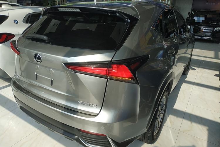 Used Lexus NX 2020 200 All-Wheel Drive Fēngshàng Version China VI Standard Rear Right 45 Deg