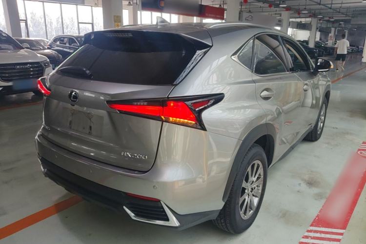 Used Lexus NX 2020 200 All-Wheel Drive Fēngshàng Version China VI Standard Rear Right 45 Deg