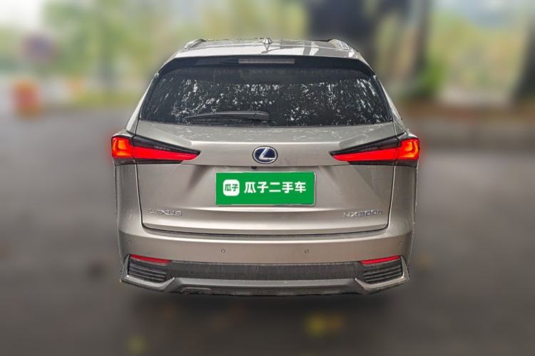 Used Lexus NX 2020 300h Front-Drive Fēngyuè Version China VI Standard Rear