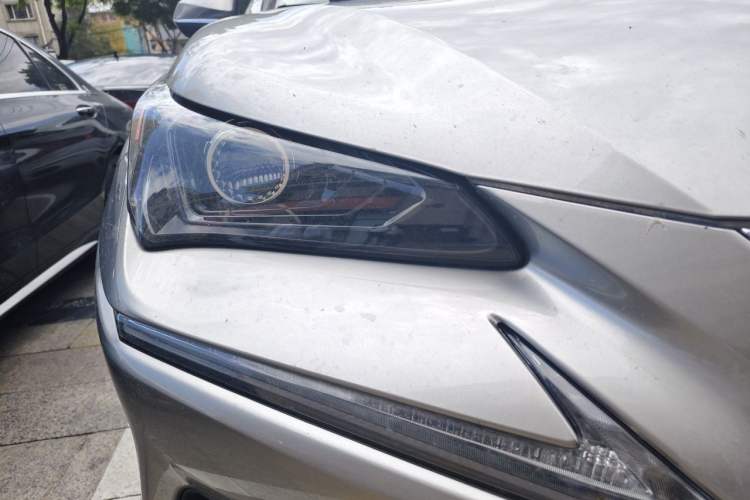 Used Lexus NX 2020 300h Front-Drive FENGSHANG Version China VI Standard Right Front Headlight