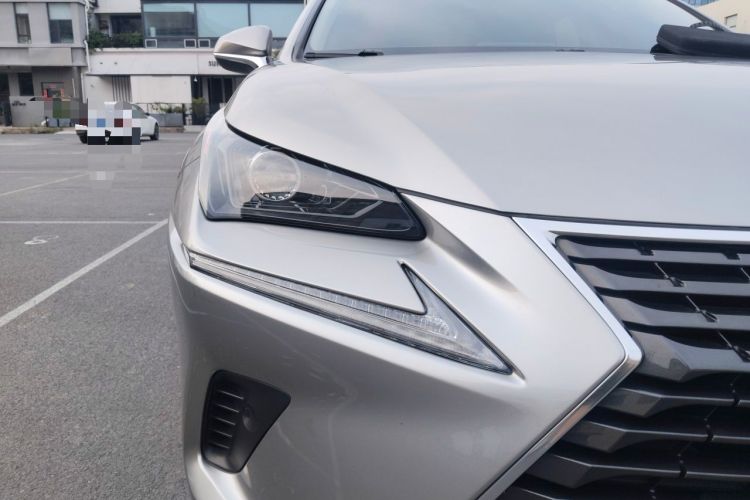 Used Lexus NX 2020 300h Front-Drive FENGSHANG Version China V Standard Right Front Headlight