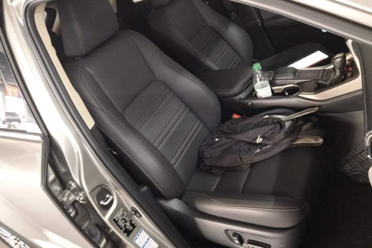 Used Lexus NX 2020 200 All-Wheel Drive Fēngshàng Version China VI Standard Right Front Seat
