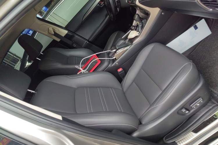 Used Lexus NX 2020 300h Front-Drive FENGSHANG Version China VI Standard Right Front Seat