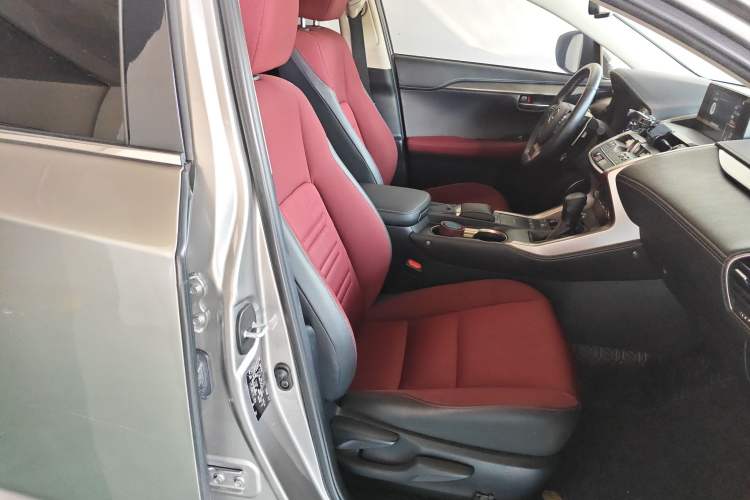 Used Lexus NX 2020 200 Front-Wheel Drive Freeline Edition China VI Standard Right Front Seat