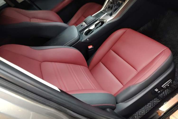 Used Lexus NX 2020 200 Front-Wheel Drive Vmotion Edition China VI Standard Right Front Seat