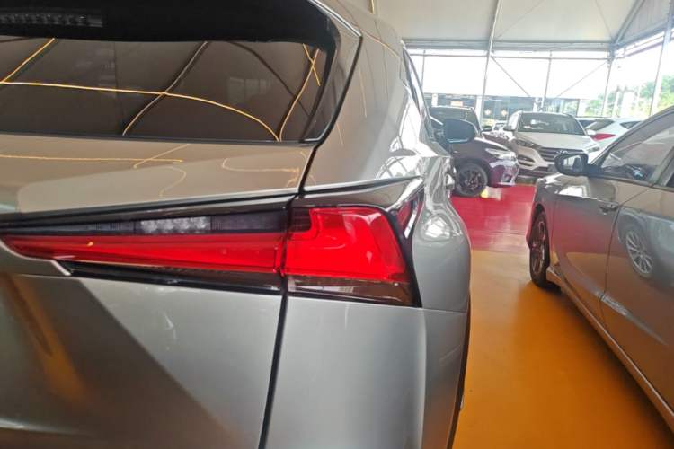 Used Lexus NX 2020 200 Front-Wheel Drive Freeline Edition China VI Standard Right Rear Taillight