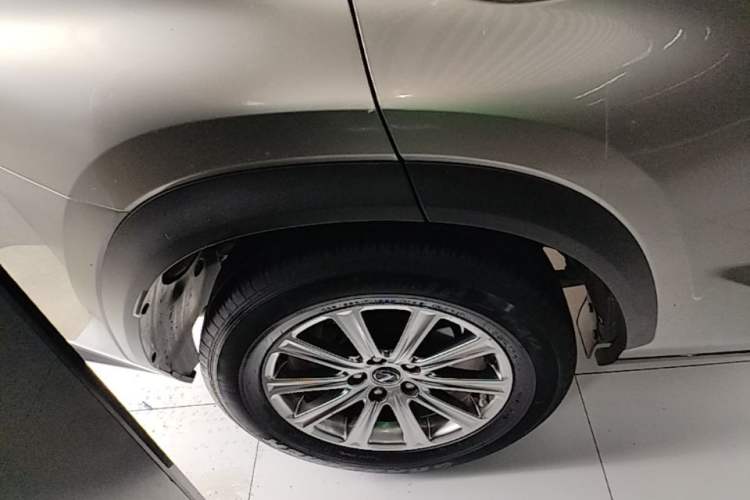 Used Lexus NX 2020 200 Front-Wheel Drive Vmotion Edition China VI Standard Right Rear Wheel Hub
