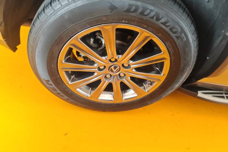 Used Lexus NX 2020 200 Front-Wheel Drive Freeline Edition China VI Standard Right Rear Wheel Hub