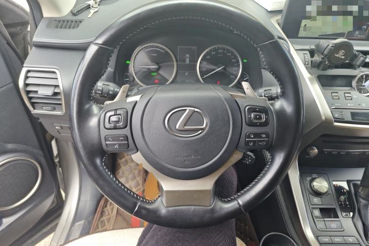 Used Lexus NX 2020 300h Front-Drive FENGSHANG Version China VI Standard Steering Wheel