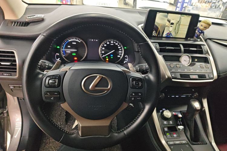 Used Lexus NX 2020 300h Front-Drive FENGSHANG Version China VI Standard Steering Wheel