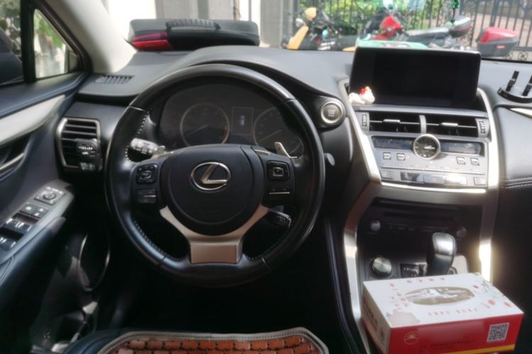 Used Lexus NX 2020 200 Front-Wheel Drive Freeline Edition China VI Standard Steering Wheel