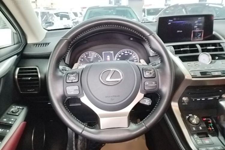 Used Lexus NX 2020 200 Front-Wheel Drive Vmotion Edition China VI Standard Steering Wheel