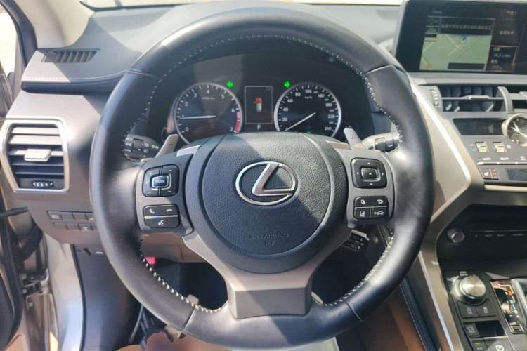 Used Lexus NX 2020 200 All-Wheel Drive Fēngshàng Version China VI Standard Steering Wheel