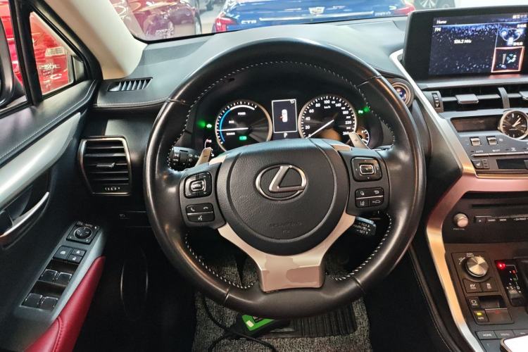 Used Lexus NX 2020 300h Front-Drive FENGSHANG Version China VI Standard Steering Wheel