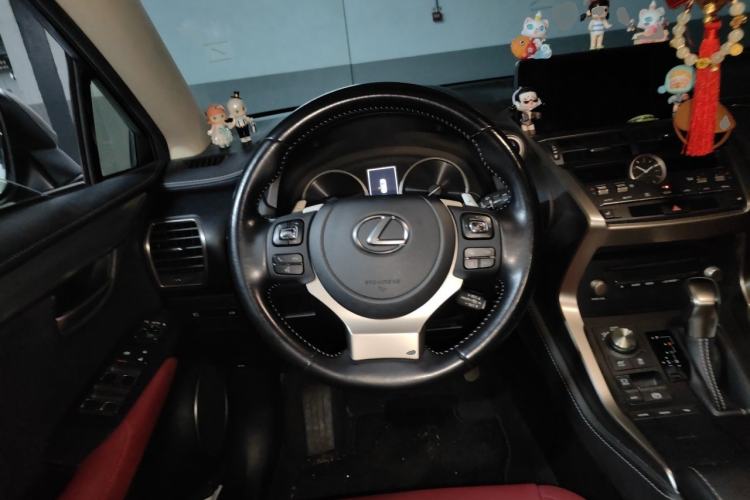 Used Lexus NX 2020 300h Front-Drive FENGSHANG Version China VI Standard Steering Wheel