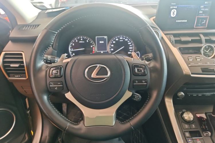 Used Lexus NX 2020 200 Front-Wheel Drive Freeline Edition China VI Standard Steering Wheel