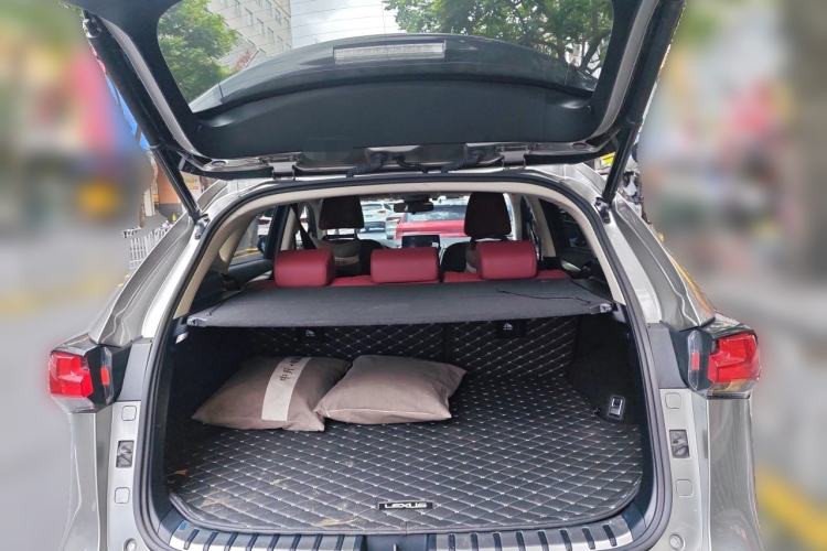 Used Lexus NX 2020 300h Front-Drive FENGSHANG Version China VI Standard Trunk