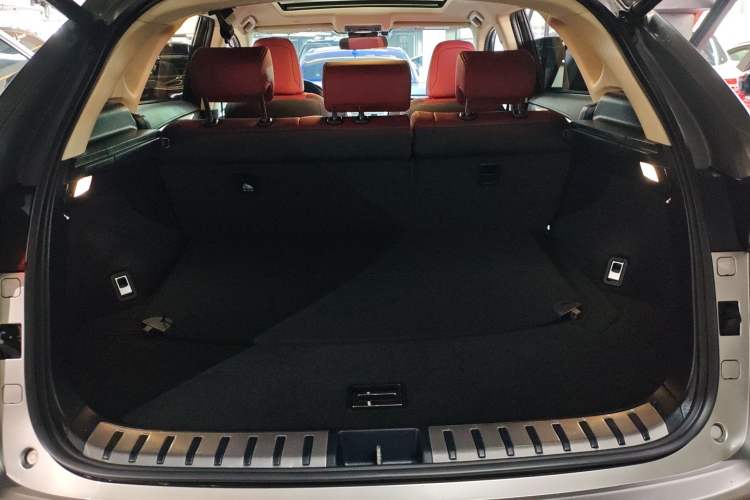 Used Lexus NX 2020 300h Front-Drive FENGSHANG Version China VI Standard Trunk
