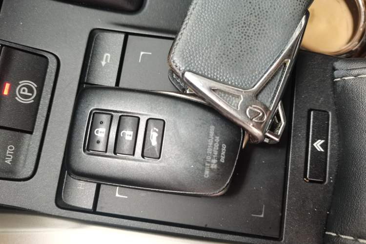 Used Lexus NX 2020 200 All-Wheel Drive Fēngshàng Version China VI Standard Vehicle Key