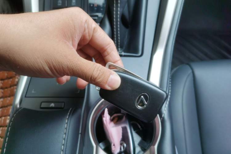 Used Lexus NX 2020 200 Front-Wheel Drive Freeline Edition China VI Standard Vehicle Key