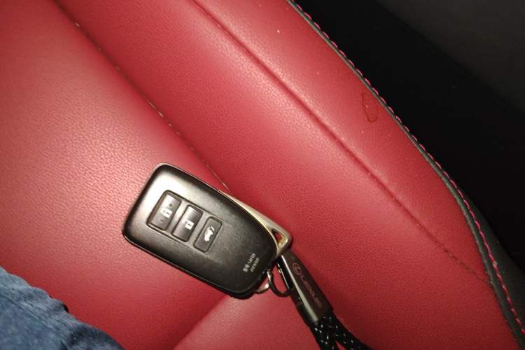 Used Lexus NX 2020 200 All-Wheel Drive Fēngshàng Version China VI Standard Vehicle Key