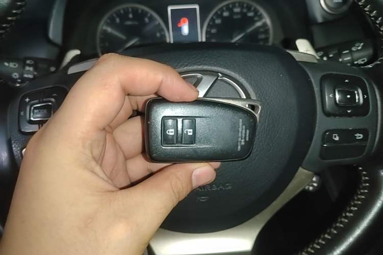 Used Lexus NX 2020 200 Front-Wheel Drive Freeline Edition China VI Standard Vehicle Key