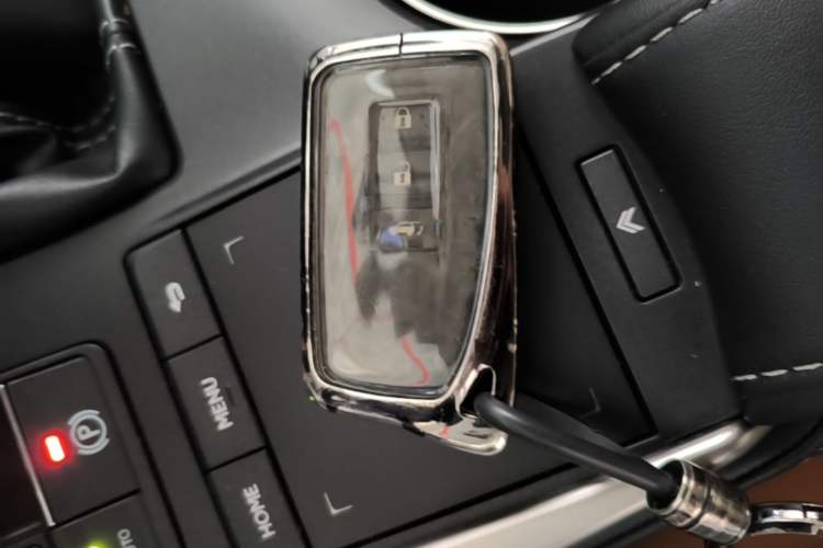 Used Lexus NX 2020 300h Front-Drive FENGSHANG Version China VI Standard Vehicle Key
