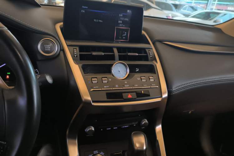 Used Lexus NX 2020 200 Front-Wheel Drive Freeline Edition China VI Standard Audio And AC Panel