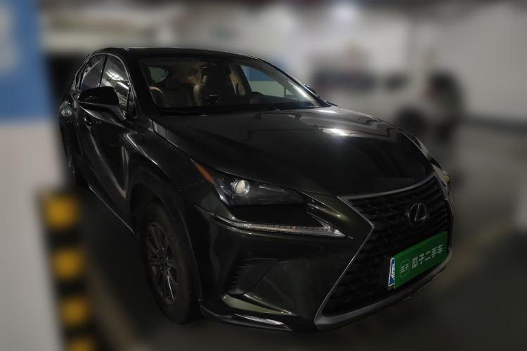 Used Lexus NX 2020 200 Front-Wheel Drive Vmotion Edition China VI Standard Front Right 45 Deg