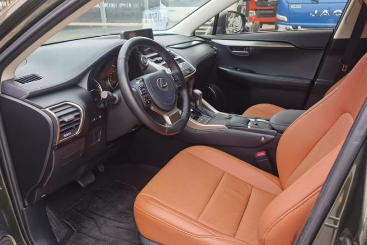Used Lexus NX 2020 200 Front-Wheel Drive Freeline Edition China VI Standard Interior 1