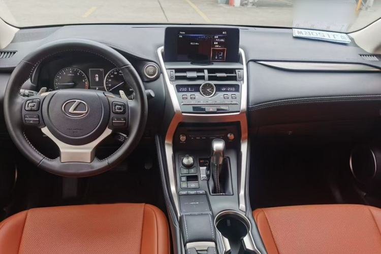 Used Lexus NX 2020 200 Front-Wheel Drive Freeline Edition China VI Standard Interior 2