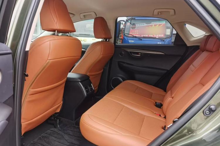 Used Lexus NX 2020 200 Front-Wheel Drive Freeline Edition China VI Standard Interior 3