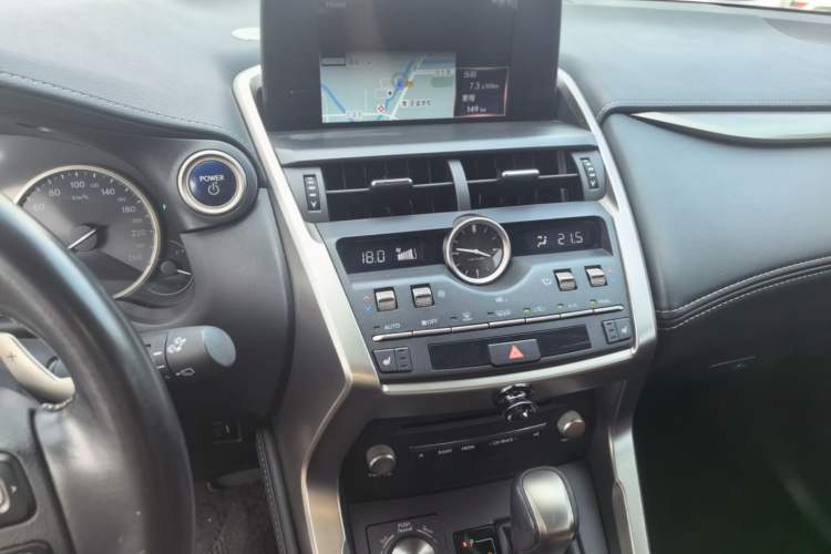Used Lexus NX 2020 300h Front-Drive FENGSHANG Version China VI Standard Audio And AC Panel