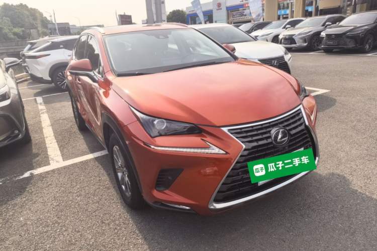 Used Lexus NX 2020 300h Front-Drive FENGSHANG Version China VI Standard Front Right 45 Deg