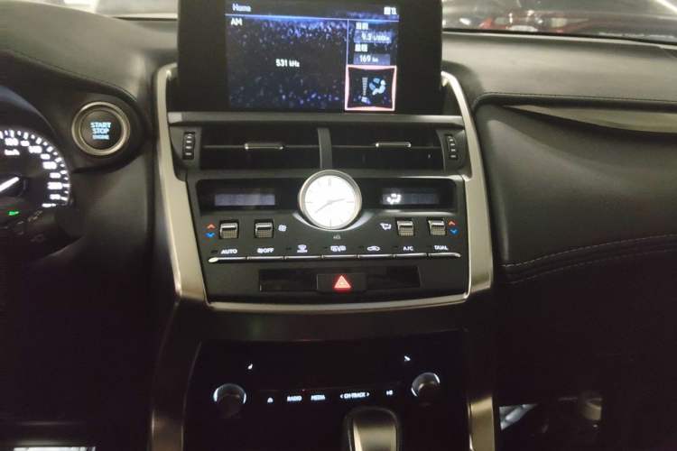 Used Lexus NX 2020 200 Front-Wheel Drive Freeline Edition China VI Standard Audio And AC Panel