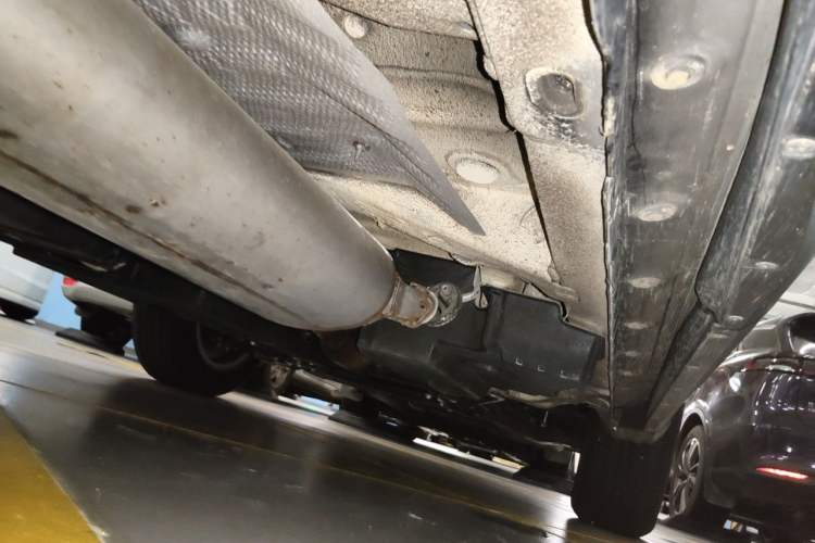 Used Lexus NX 2020 200 Front-Wheel Drive Freeline Edition China VI Standard Chassis Rear Right