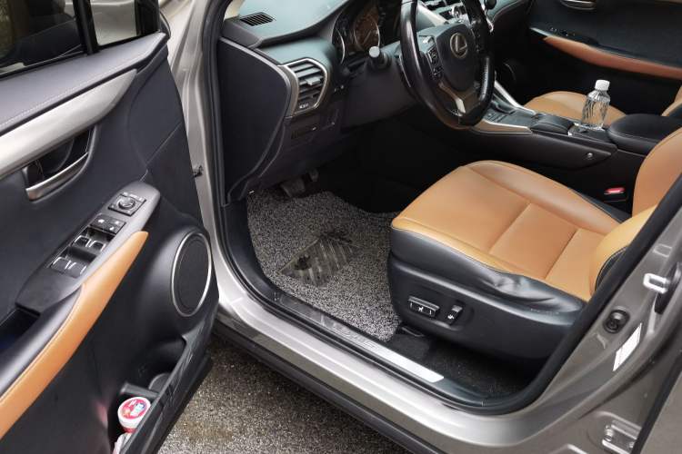 Used Lexus NX 2020 300 Front-Wheel-Drive Frenza Edition China V Standard Driver Seat