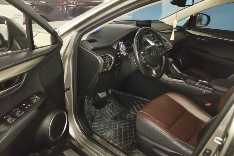 Used Lexus NX 2020 200 Front-Wheel Drive Freeline Edition China VI Standard Driver Seat