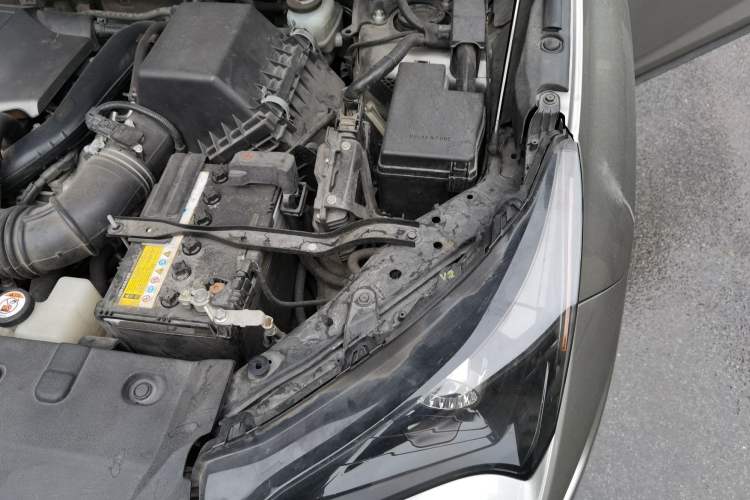 Used Lexus NX 2020 300 Front-Wheel-Drive Frenza Edition China V Standard Engine Bay Left