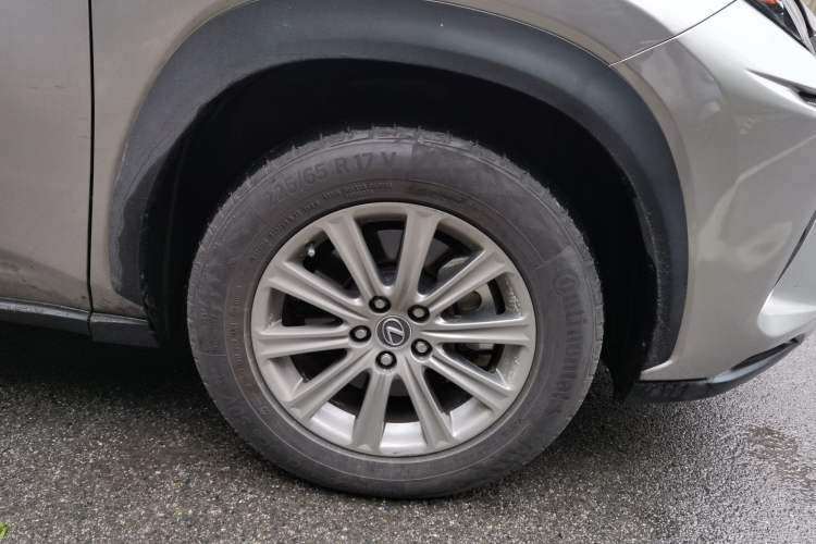 Used Lexus NX 2020 300 Front-Wheel-Drive Frenza Edition China V Standard Right Front Wheel Hub