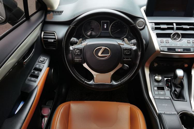 Used Lexus NX 2020 300 Front-Wheel-Drive Frenza Edition China V Standard Steering Wheel